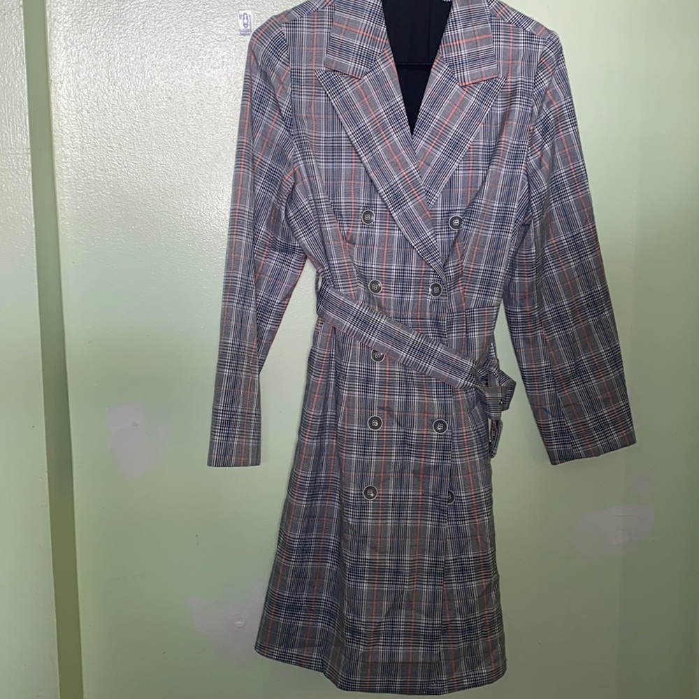Solitaire trenchcoat, NWOT